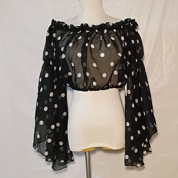 Live 4 Truth Cold Shoulder Top💗💗 Just Posted 🌹💖 - Picture 2 of 14